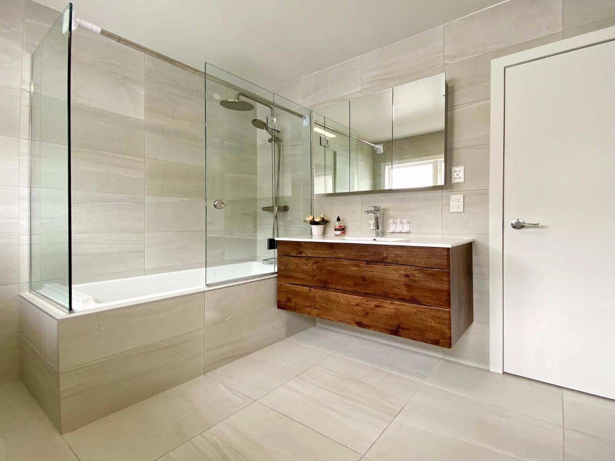 7Br 3Bh Beach Escape. 2 Min To Browns Bay Beach Auckland Exterior foto